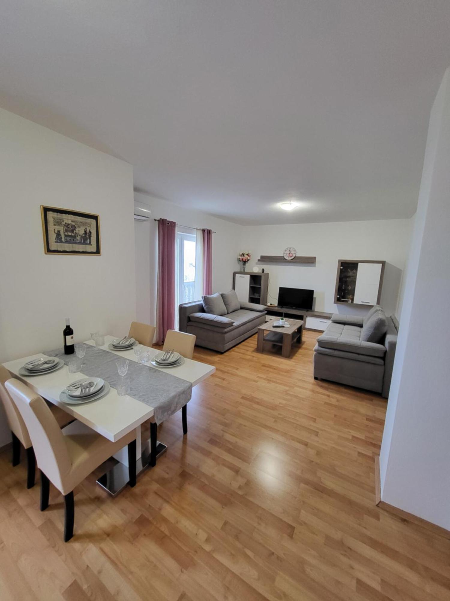 Apartmani Goga Stari Grad Kültér fotó